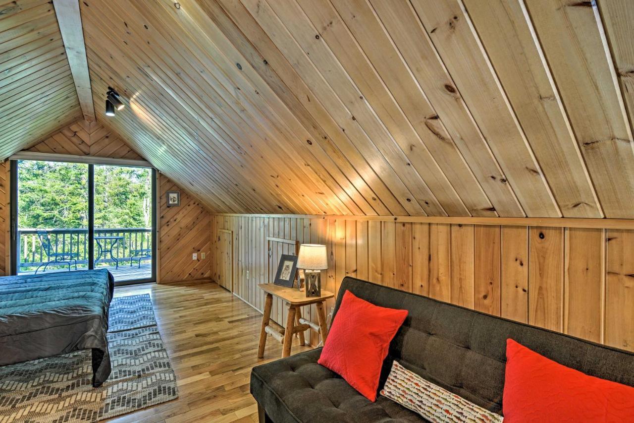 Riverfront Traverse City Cabin Fish, Kayak And Tube Eksteriør billede